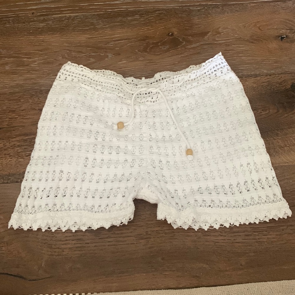 Cotton Natural white lace shorts with adjustable beaded tie / size small